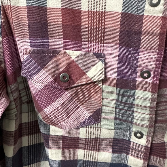 Kuhl Tess Flannel Shirt Womens‎ S/M Fuchsia Navy Plaid Snap Front Long Sleeve - Picture 9 of 10